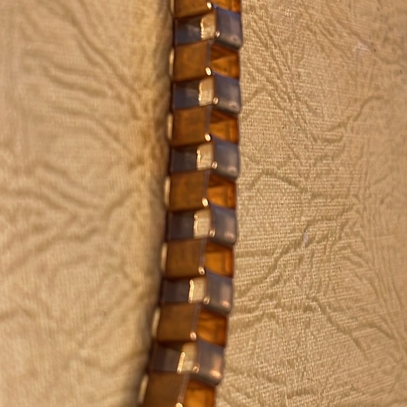 COPY - NECKLACE HEAVY GOLDTONE CONTINUOUS 22inch 1/4 inch box chain.Medusa elem… - Picture 2 of 4